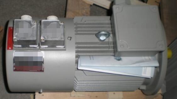 奧迪q3油箱蓋電機(jī)失靈，如何解決奧迪q3油箱蓋電機(jī)故障