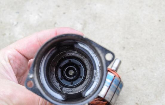 永磁同步電機測試臺，永磁同步電機測試設(shè)備的選擇與使用