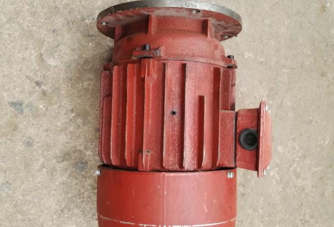 他勵(lì)直流電機(jī)多少公里換碳刷，直流電機(jī)維護(hù)知識